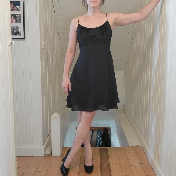 Little elegant black dress - Picture 7 of 7